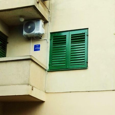 As Apartman Apartment โรวีน ภายนอก รูปภาพ